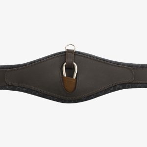 Jumping girth shaped leather